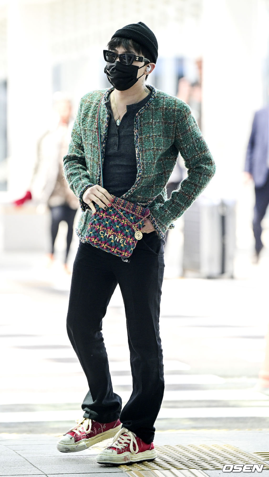 kpop airport fashion